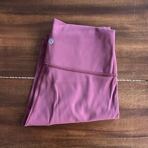 Lululemon Leggings 28” inseam size 6